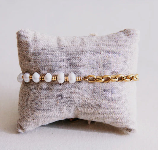 Grobes Gliederarmband mit Perlen